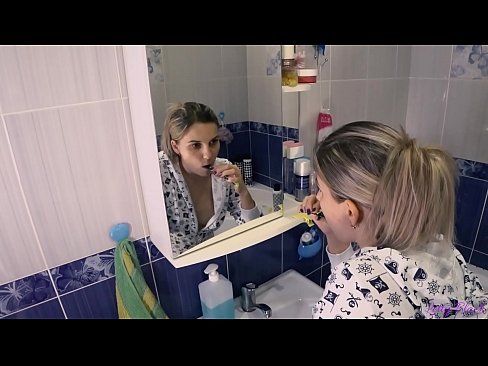 ❤️ פריצה עם צעירים בפיג'מה מסתיימים אוראלי בהצטיינות בתחת - לי שחור ️ פורנו אנאלי ב-iw.pornjk.ru ❌❤